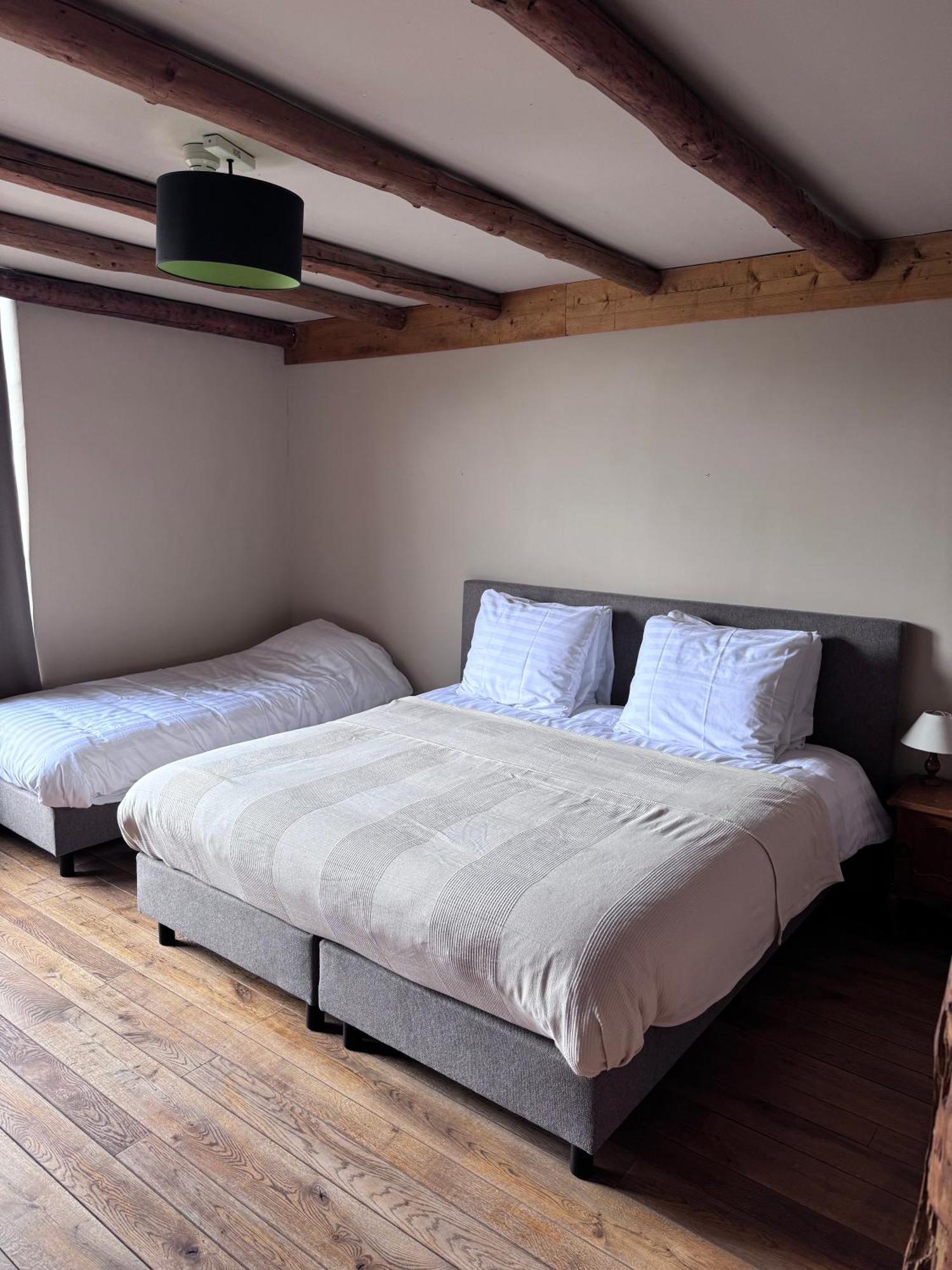 Buteo Chambres D'Hotes & Espresso Lesterny ภายนอก รูปภาพ