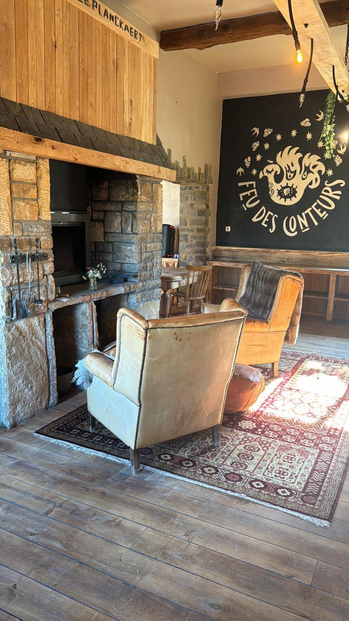 Buteo Chambres D'Hotes & Espresso Lesterny ภายนอก รูปภาพ