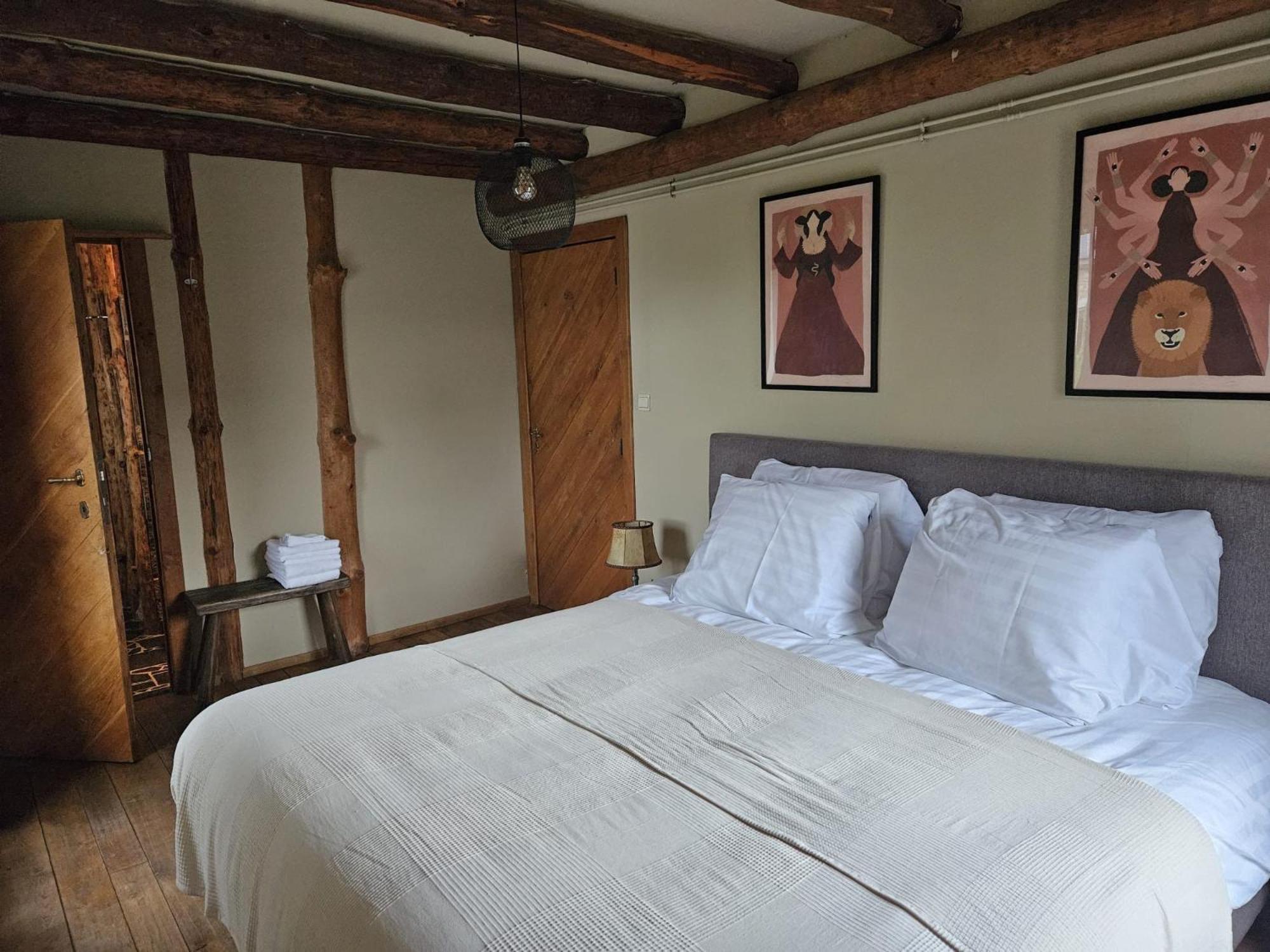 Buteo Chambres D'Hotes & Espresso Lesterny ภายนอก รูปภาพ